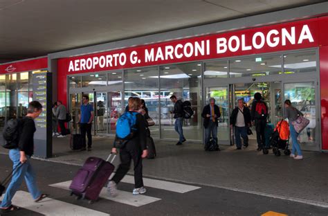 arrivi aeroporto bologna marconi